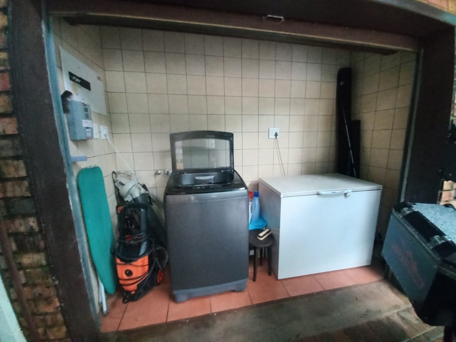 3 Bedroom Property for Sale in Safari Gardens North West